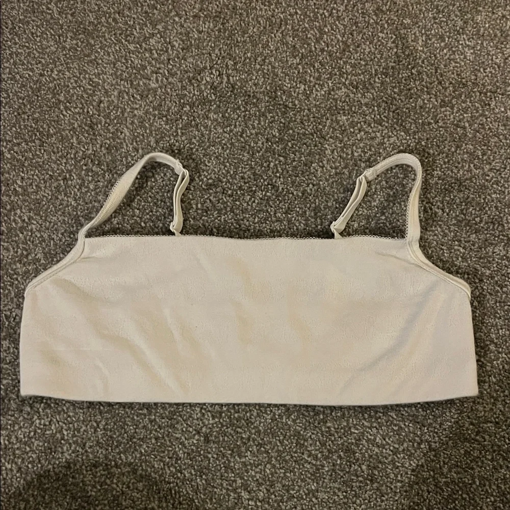 SKIMS White Pointelle scoop neck bralette - Picture 4 of 7